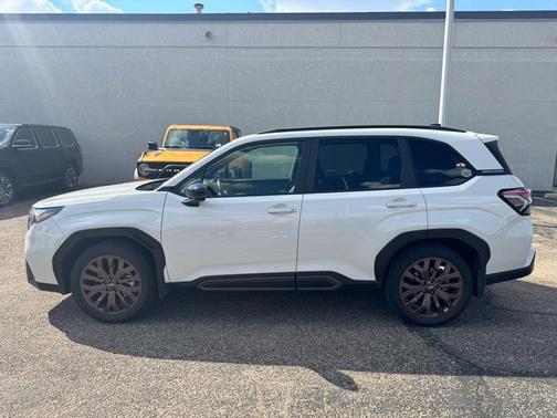 2025 Subaru Forester Sport