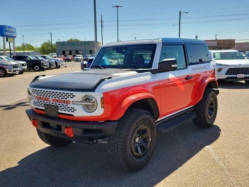 Oxford White 2025 Ford Bronco Stroppe Edition