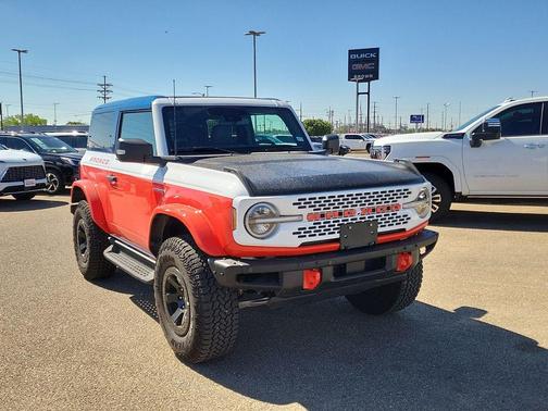 Oxford White 2025 Ford Bronco Stroppe Edition