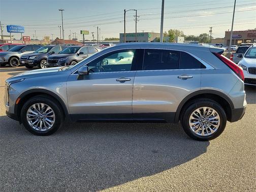 2025 Cadillac XT4 Premium Luxury