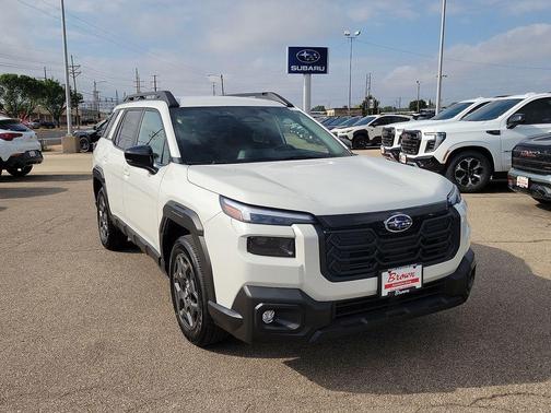 Crystal White Pearl 2026 Subaru Outback Premium