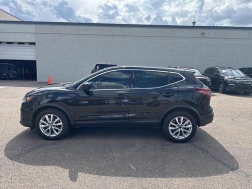 2021 Nissan Rogue Sport S