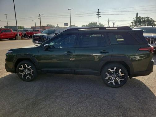 Deep Emerald Green 2026 Subaru Outback Touring XT