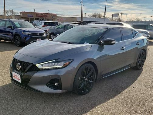 2021 Nissan Maxima SR