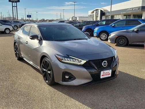2021 Nissan Maxima SR