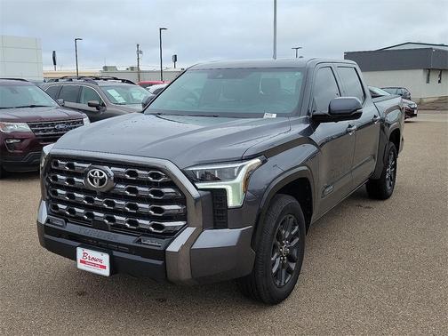 2023 Toyota Tundra Platinum
