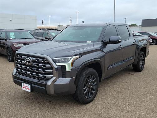2023 Toyota Tundra Platinum