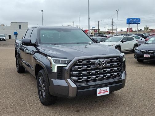 2023 Toyota Tundra Platinum