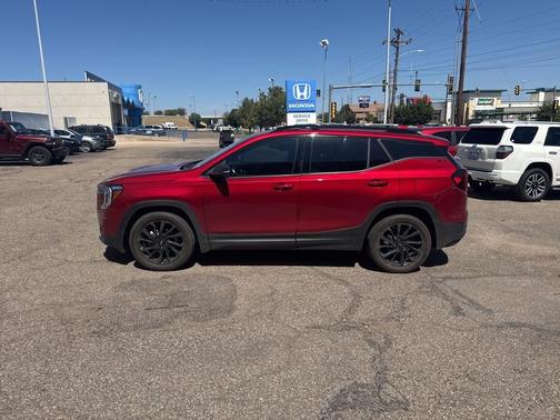 2023 GMC Terrain SLT