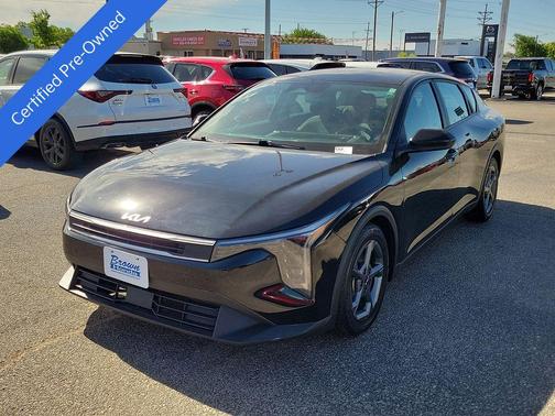 Aurora Black Pearl 2025 Kia K4
