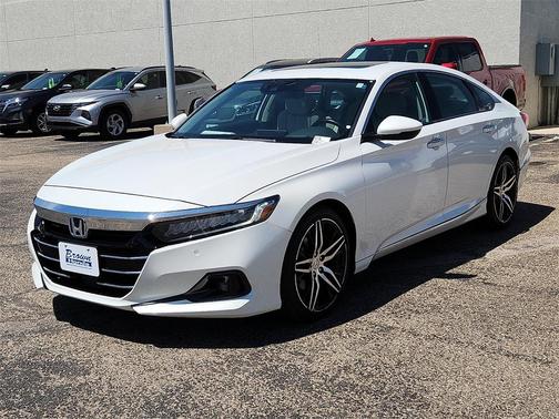 2022 Honda Accord Hybrid Touring