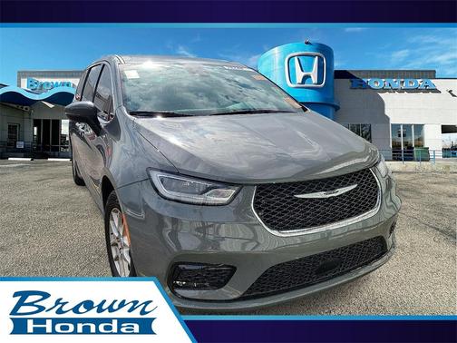 2023 Chrysler Pacifica Touring-L