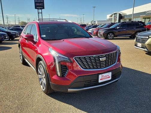 2021 Cadillac XT4 Premium Luxury