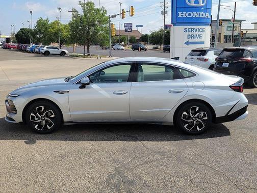 Silver 2024 Hyundai SONATA SEL