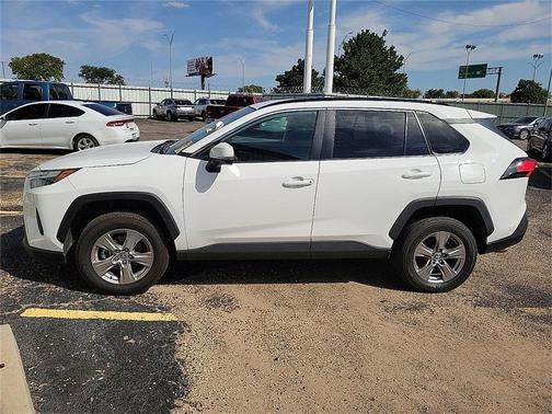 2023 Toyota RAV4 XLE