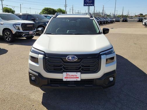 Crystal White Pearl 2026 Subaru Outback Premium