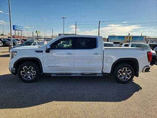 2024 GMC Sierra 1500 SLT