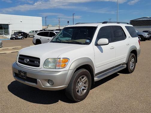 2004 Toyota Sequoia SR5