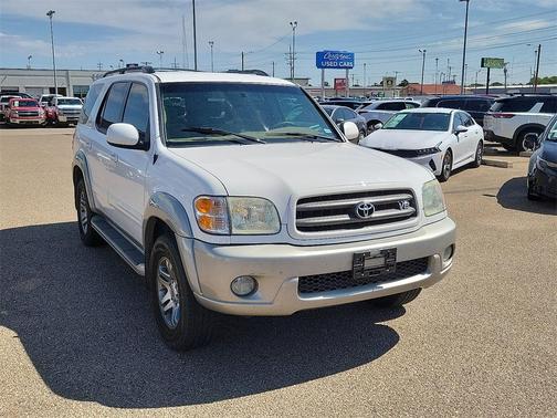 2004 Toyota Sequoia SR5