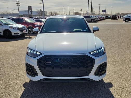 2023 Audi Q5 45 S line Prestige