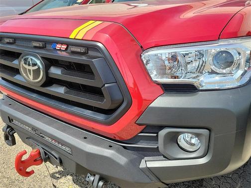 2023 Toyota Tacoma SR