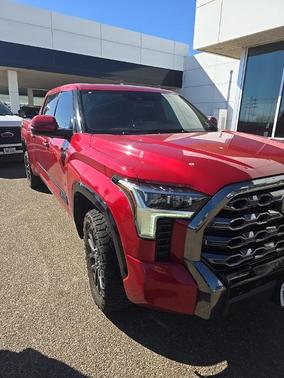 2022 Toyota Tundra Platinum