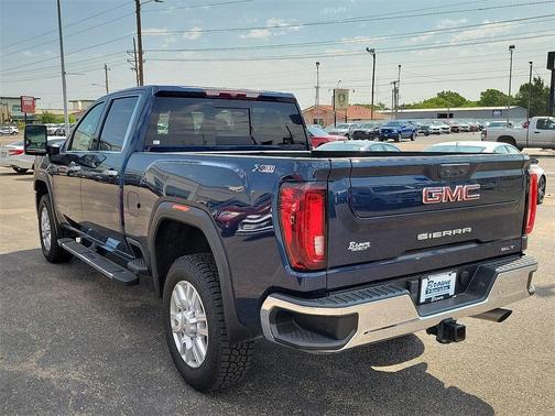 2022 GMC Sierra 2500 SLT