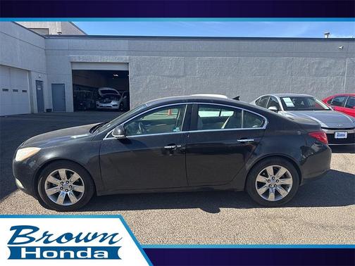 2012 Buick Regal Premium 2