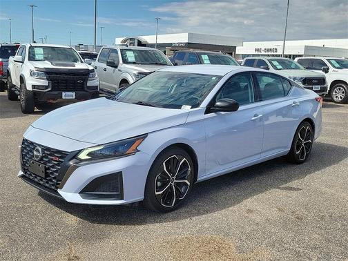 2023 Nissan Altima 2.5 SR