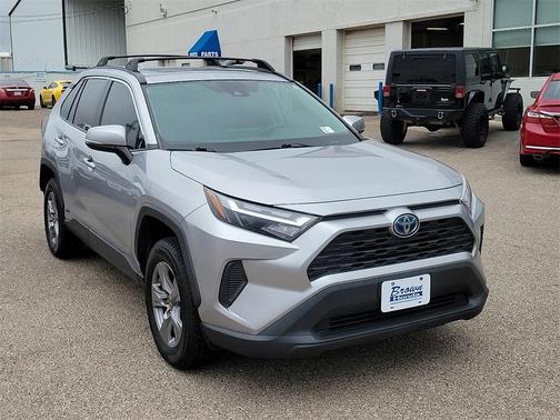 2022 Toyota RAV4 Hybrid XLE
