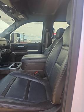 2023 GMC Sierra 2500 Denali