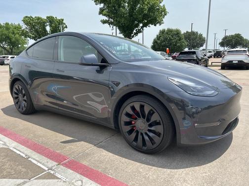 2025 Tesla Model Y Performance