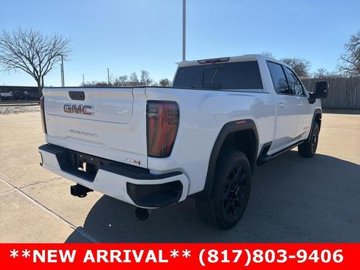 2024 GMC Sierra 2500 AT4