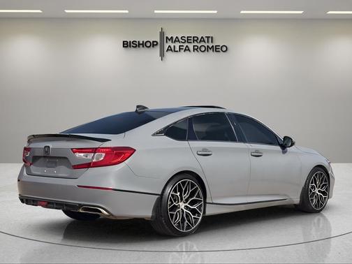 2019 Honda Accord Touring 2.0T