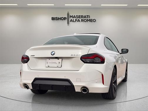 2025 BMW 230 i xDrive