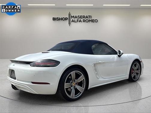 2024 Porsche 718 Boxster S