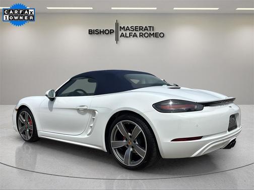 2024 Porsche 718 Boxster S