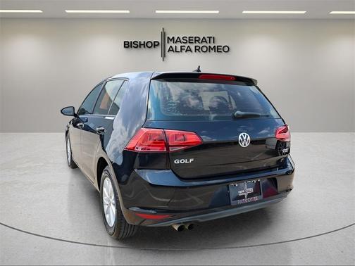2017 Volkswagen Golf TSI S 4-Door