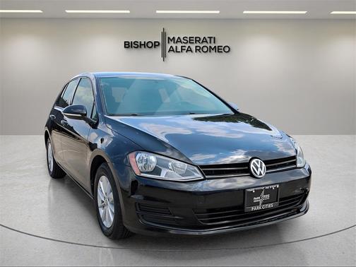2017 Volkswagen Golf TSI S 4-Door