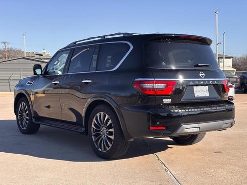 2024 Nissan Armada Platinum