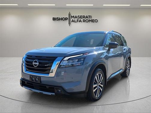 2022 Nissan Pathfinder Platinum