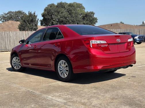 Barcelona Red Metallic 2013 Toyota Camry LE