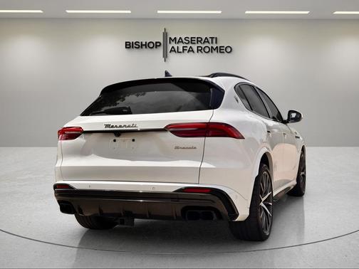 White 2024 Maserati Grecale Trofeo