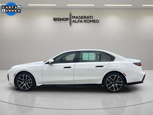 2024 BMW 740 i