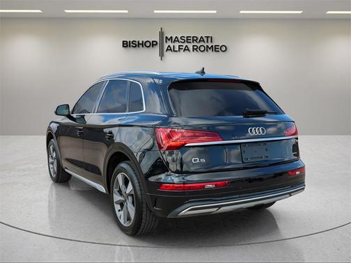 2024 Audi Q5 40 Premium