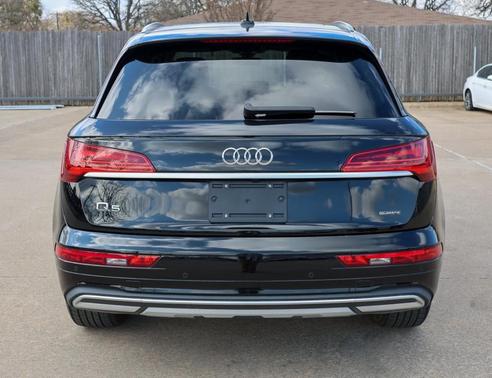 2024 Audi Q5 40 Premium