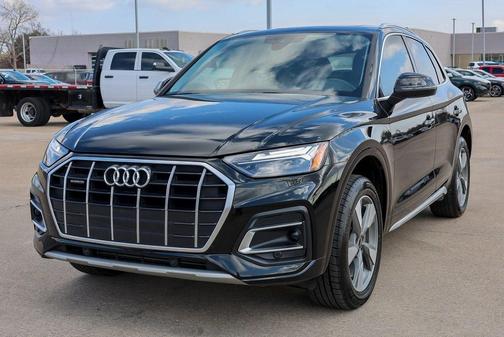2024 Audi Q5 40 Premium