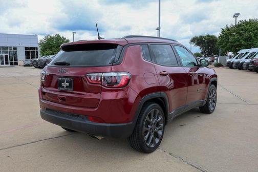 2021 Jeep Compass 80th Special Edition