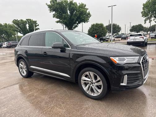 2021 Audi Q7 45 Premium Plus