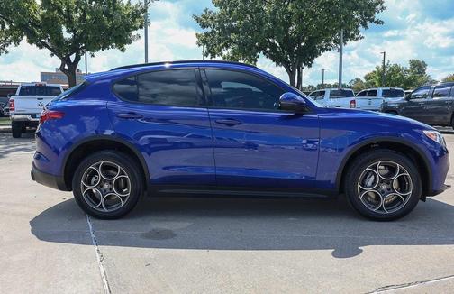 2022 Alfa Romeo Stelvio Sprint